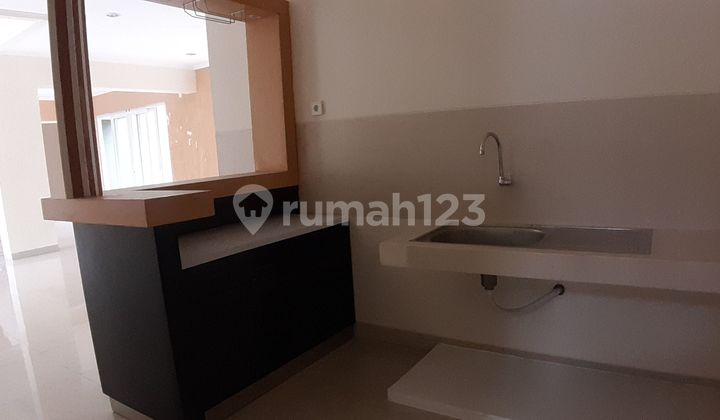 kamar mandi rumah 2 lantai di perum