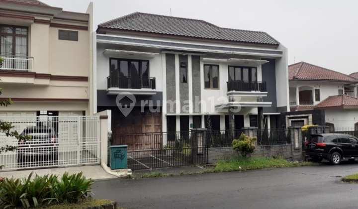 Rumah Boulevard di Bogor Nirwana Residence