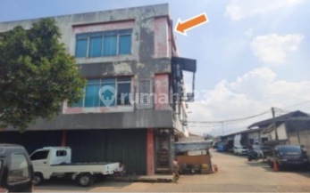 Corner Shop 3 Floors at Kemang Main Market Bogor 2
