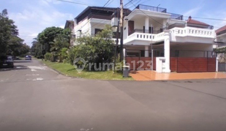 Rumah Hook Di Perum Telaga Kahuripan Cluater Bukit Kemang Bogor