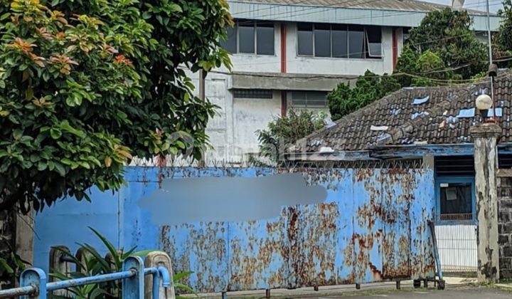 Factory and Warehouse Near the Toll Road on Jl. Lanbau, Citeureup, Bogor.