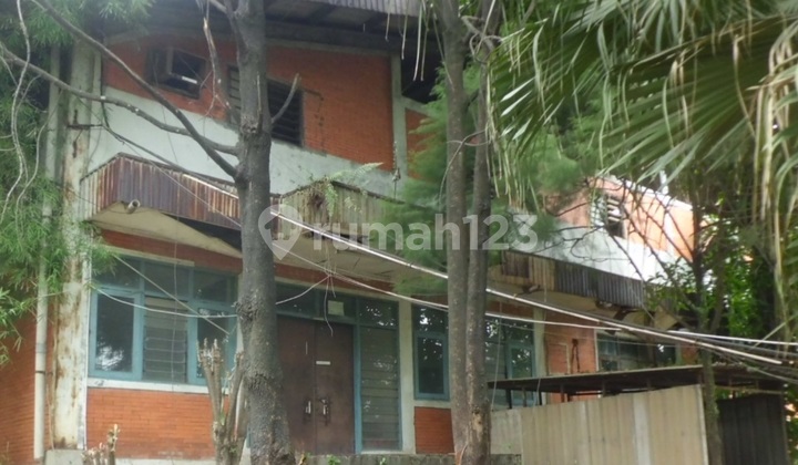 Ex Pabrik Di Jl. Mercedez Benz Gng.putri