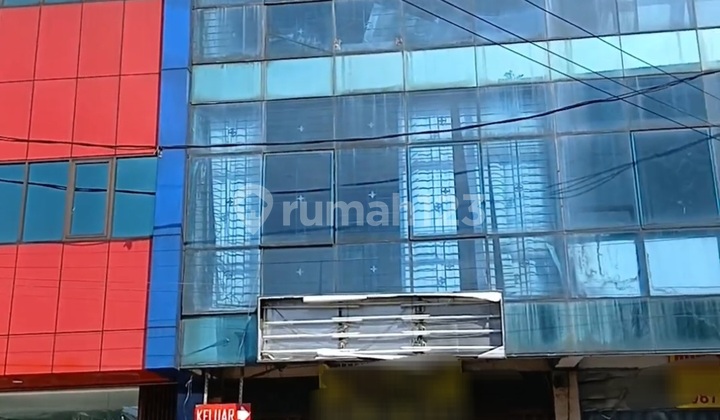 3-story Shophouse in Soleh Iskandar Street Shophouse Complex, Bogor 2