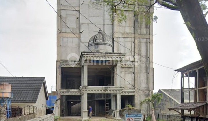 Villa Magrak at Jl. Hanjawar Pacet, Ciajur, West Java.