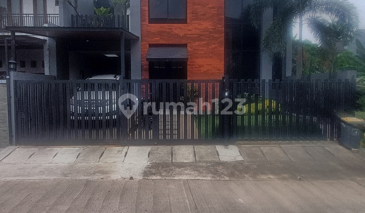 Rumah murah 2 lantai SHM cash only di Kavling DKI, Meruya, Jakarta Barat
