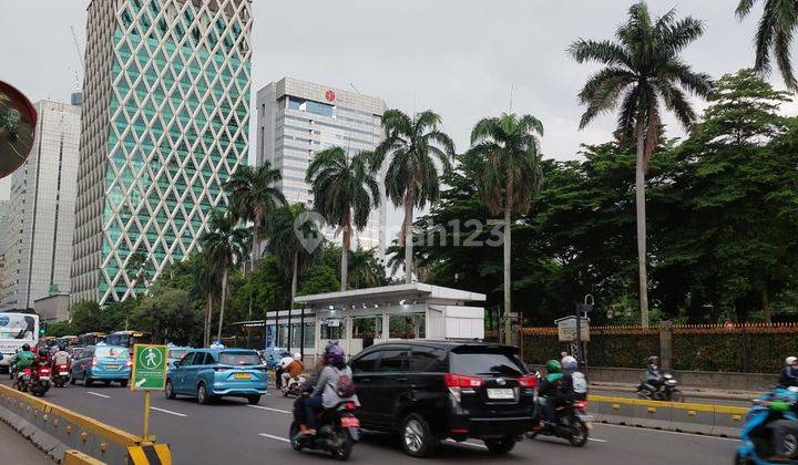 Gedung 10 lantai SHGB murah cash only di MH Thamrin, Gambir, Jakarta Pusat 2