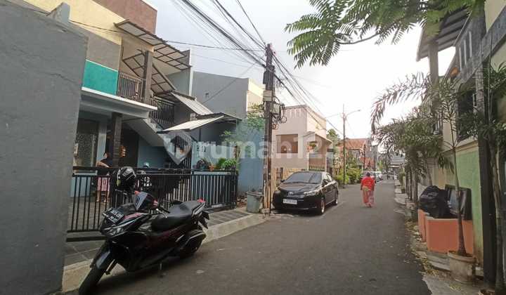 Rumah Murah 2 Lantai SHM Cash Only di Jalan H, Pasar Minggu, Jakarta Selatan 2