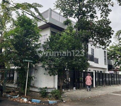 Jual Rumah Hook Bagus SHM 2 Lantai di Tebet Mas Indah Ii, Tebet, Jakarta Selatan 2