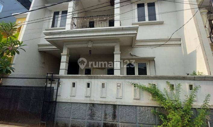 Jual Rumah 2 Lantai SHM di Satria V, Grogol Petamburan, Jakarta Barat 1