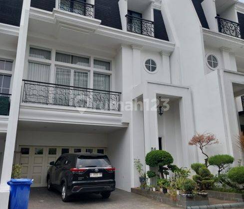 Dijual Rumah Cantik Mewah di Madja Residence At Puri, Kembangan, Jakarta Barat 1