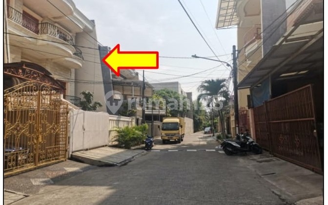 Affordable 2-Story House with SHM Cash Only in Sunter Garden, North Jakarta 2