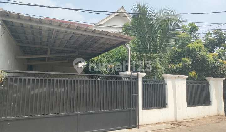 Rumah Murah SHM Cash Only di Ujung Aspal, Petukangan Utara, Jakarta Selatan