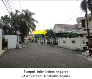 Beautiful Cheap Cheap 2-Storey House SHM Cash Only in Kebon Anggrek, Cipete Selatan, South Jakarta