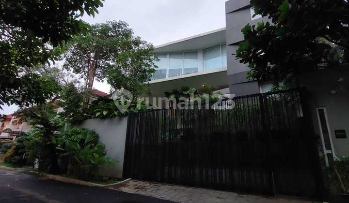 Affordable 3-story house with SHM, cash only in Permata Buana, Damar Island, Kembangan, West Jakarta 2