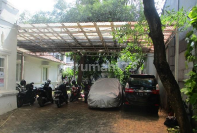 Rumah murah 2 lantai SHGB cash only di Teuku Cik Ditiro, Menteng, Jakarta Selatan