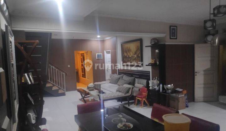 Jual Rumah Cantik Modern 2 Lantai SHM di Jalan Sutra Raya, Jagakarsa, Jakarta Selatan 2