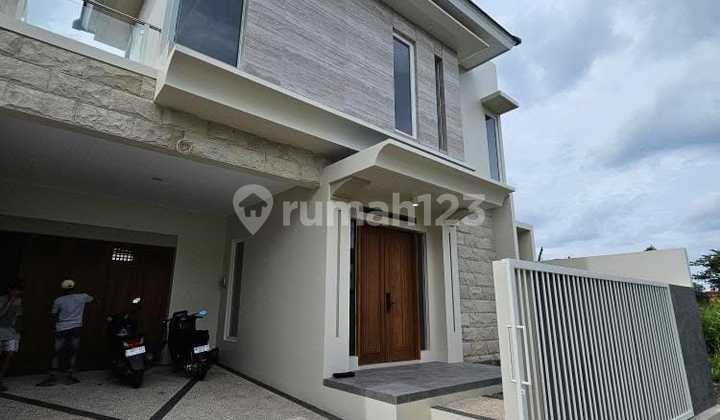 Rumah Mewah Dekat Kota  2