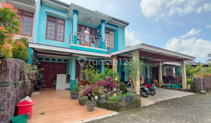 RUMAH MEWAH DALAM PERUM DEKAT KOTA  1