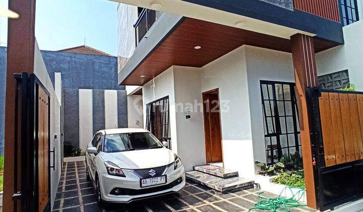 RUMAH MEWAH STRATEGIS 2