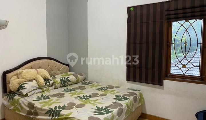 House Near the City 2