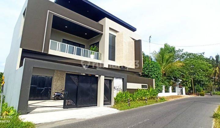 Rumah Mewah Private Pool  1