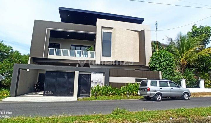 Rumah Mewah Private Pool  2