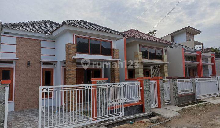 Perumahan Komersil Super Murah Pinggir Jalan Dekat Mall Mbk  11
