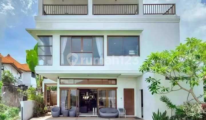 3 Bedrooms Villa With Sea View In Balangan, Ungasan 2