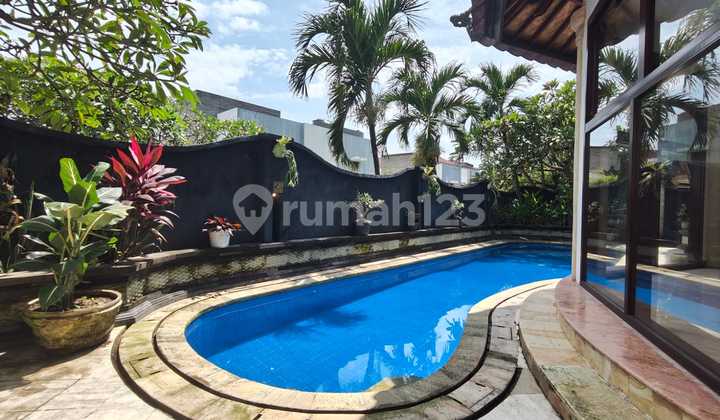 Yearly Rental, 3 Bedroom Villa 50 Meters Walk to Keramas Beach, Gianyar