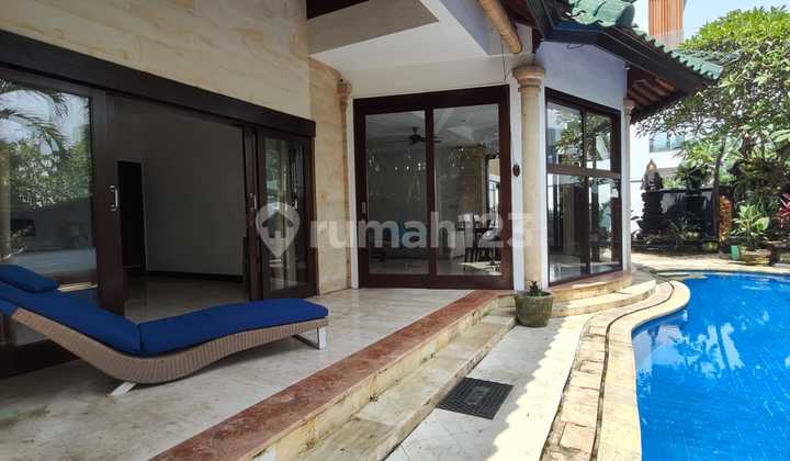 3 Bedrooms Villa 50 Meters Walk To Keramas Beach, Gianyar 2