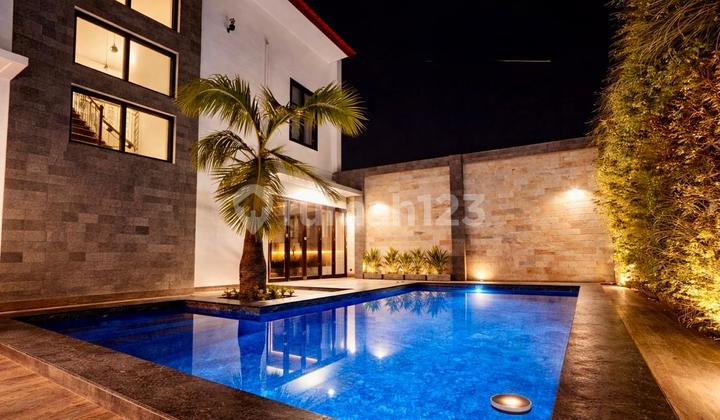 Modern Tropical Villa Smart Living Concept In Balangan, Jimbaran