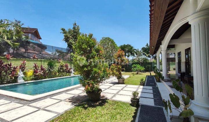 Newly Renovated 4 Bedrooms Villa With Big Garden In Gianyar
