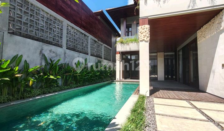 Leasehold For 25 Years, Brand New 3 Bedrooms Villa At Beachside Sanur