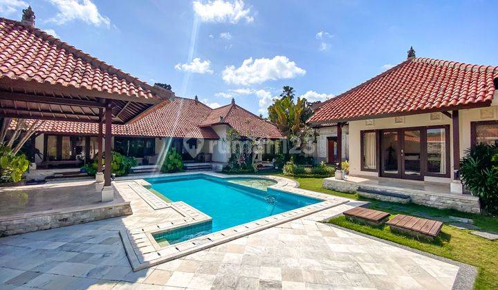 Private Villa At One Gated Area In Mumbul Nusa Dua 2