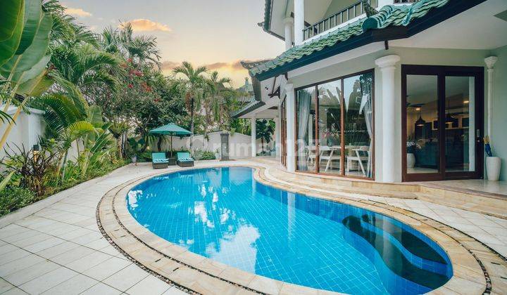 HOT DEAL! Leasehold 20 Years Beautiful Villa with Ocean View 100 Meters Walking Distance To The Beach Keramas Gianyar 1