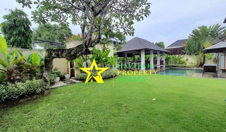 5 Bedrooms Luxury Villa Walking Distance To Batu Belig Beach  2