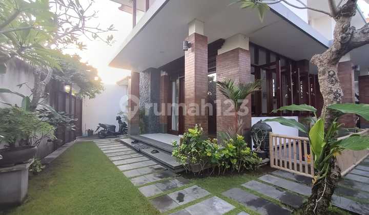 Minimum 3 Years Upfront Payment
Beautiful House in Sanur Minimum 3 Years Upfront Payment
Beautiful House in Sanur
