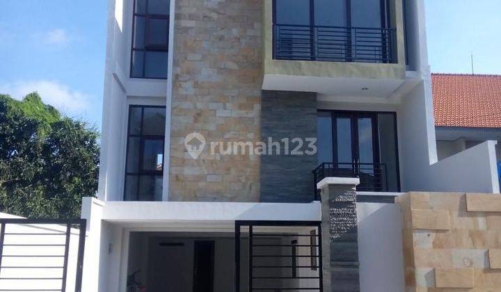 Modern House With Swimming Pool In Central Renon 1