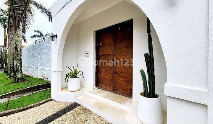 4 Bedrooms Luxury Mediteranian Style Villa In Jimbaran 2