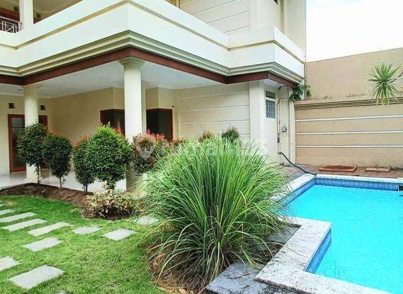 2 Floor House With Private Swimming Pool In Renon Elite Area  1