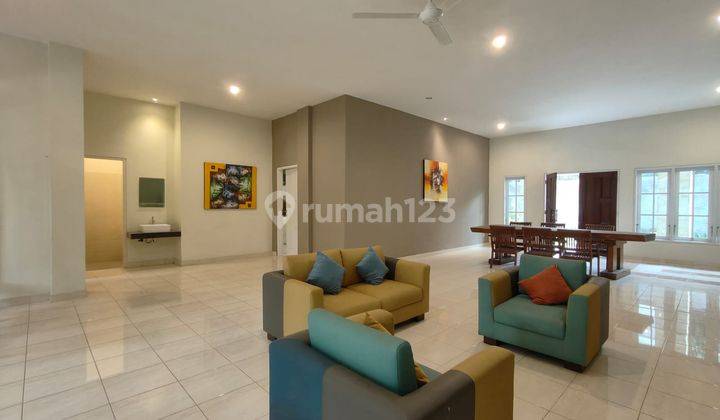  6 Bedroom House Strategic Location in Kesiman, East Denpasar 2