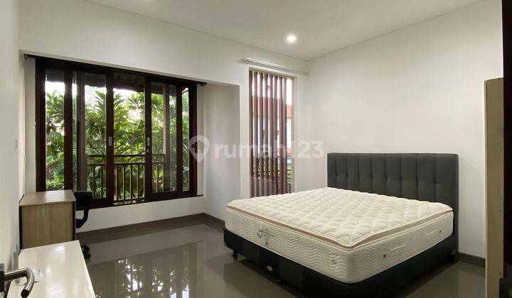 2 Floor House, 3 Bedrooms Fully Furnished, In Kerobokan 2