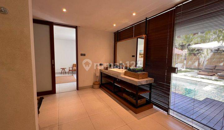 Exclusive 3 Bedrooms Villa In Central Seminyak  2