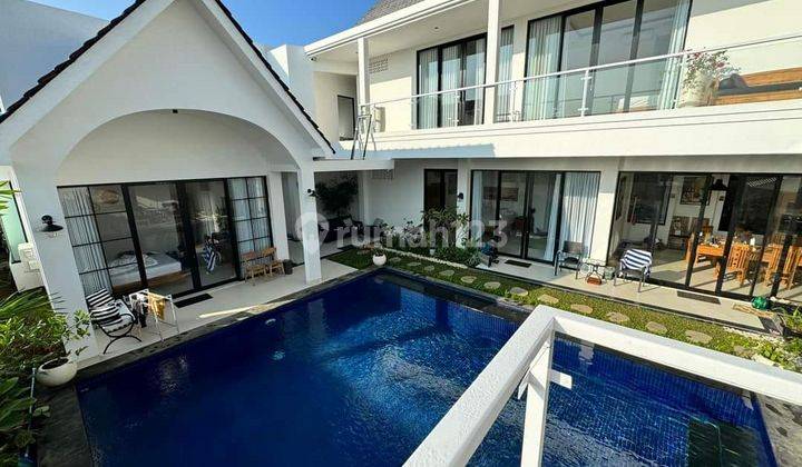 Beautiful 8 Bedrooms Villa,One Gate System,In Nusa Dua 1