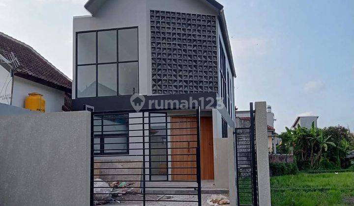 Beautiful Modern House With Ricefield View In Gatsu, Denpasar 1