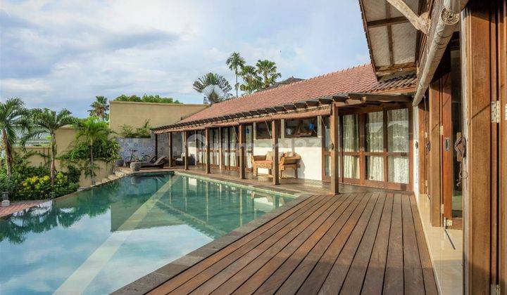 Villa With Unforgettable Panoramic Views In Balangan, Jimbaran 1