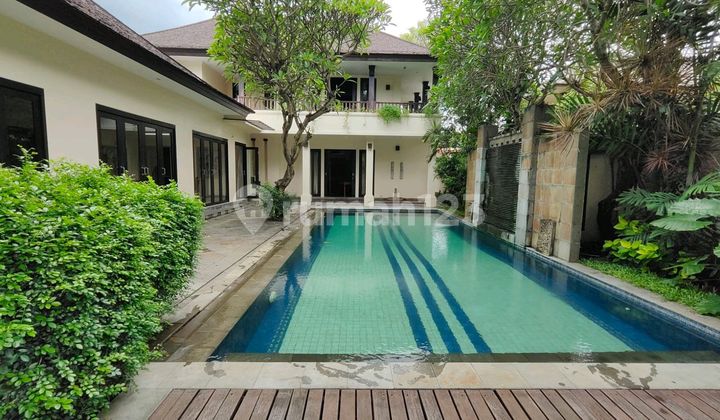 For Leasehold 30 Years 4 Bedrooms Villa At Beachside Sanur