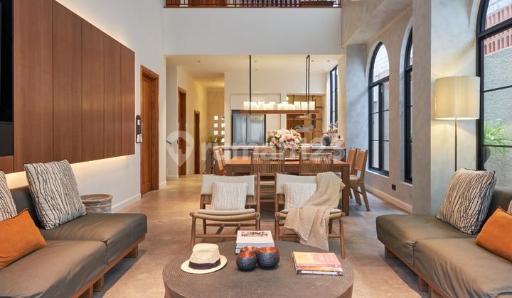 Modern 4 Bedrooms Villa Near To The Beach, Seminyak 2