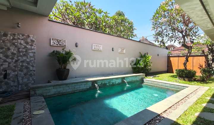 For Leasehold 25 Years, Modern 3 Bedrooms Villa At Beachside Sanur