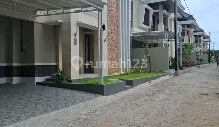 Yearly Rental, Brand New House With Swimming Pool Near Dyatmika School & Sanur